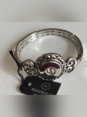 Magnolia & Vine 18mm Stretchy  Bracelet